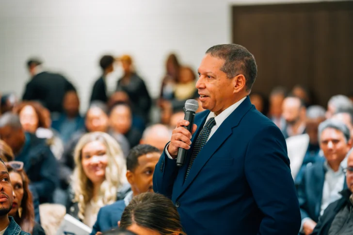 Dominicanos en España exigen espacio real para la sociedad civil en la organización electoral de 2028