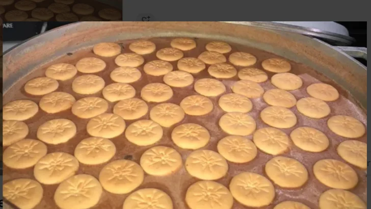 Las habichuelas con dulce y las cuatro versiones de su origen: ¿Cómo, ¿quién lo crea y dónde nació? Compartimos la receta Las habichuelas con dulce y las cuatro versiones de su origen: ¿Cómo, ¿quién lo crea y dónde nació? Compartimos la receta