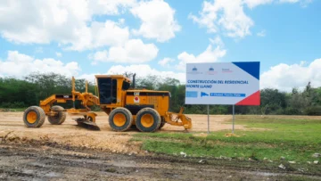 Gobierno inicia coordinaciones en Montellano para proyecto habitacional de 112 apartamentos