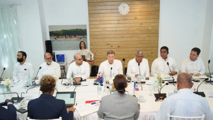 RD y Haití acuerdan reabrir el espacio aéreo desde mayo