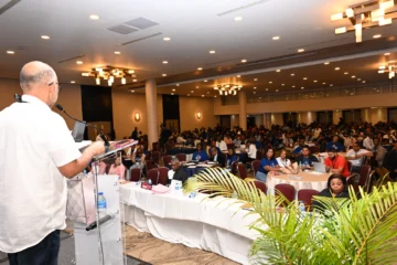 Docentes proponen eliminar la promoción automática y priorizar el desarrollo de competencias en estudiantes Docentes proponen eliminar la promoción automática y priorizar el desarrollo de competencias en estudiantes