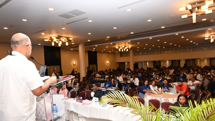 Docentes proponen eliminar la promoción automática y priorizar el desarrollo de competencias en estudiantes