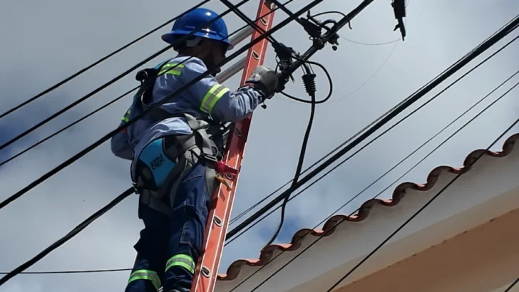 Edeeste reporta avance de 40.86 % en obras para mejorar el servicio eléctrico en La Romana Edeeste reporta avance de 40.86 % en obras para mejorar el servicio eléctrico en La Romana