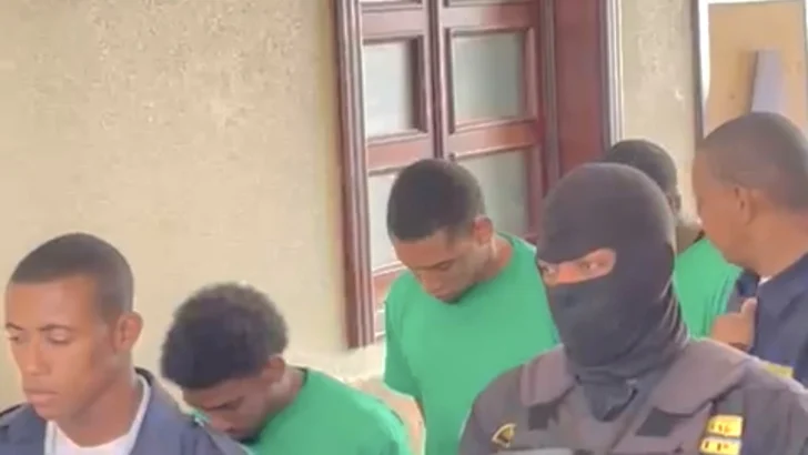 Prisión preventiva contra tres hombres por muerte de Yeuri Johansel Acosta en el sector 27 de Febrero