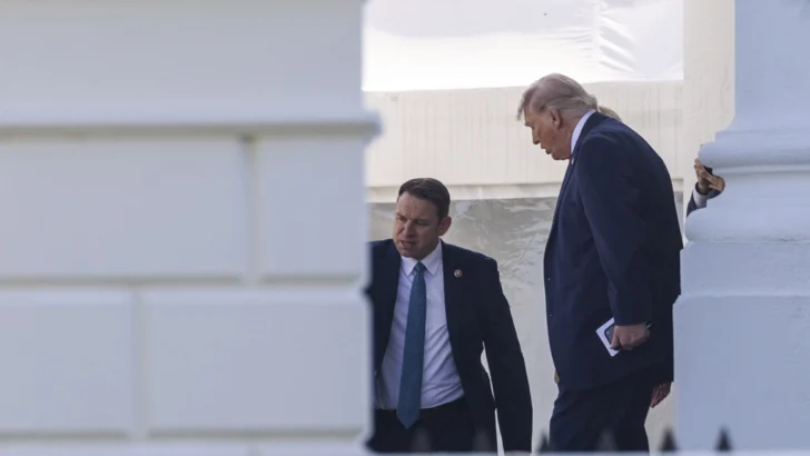 Un Supremo escéptico escucha argumentos del Gobierno Trump para limitar ciudadanía en EEUU