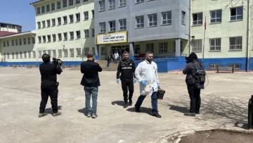 Al menos 16 heridos en un tiroteo indiscriminado en una escuela de secundaria turca Al menos 16 heridos en un tiroteo indiscriminado en una escuela de secundaria turca