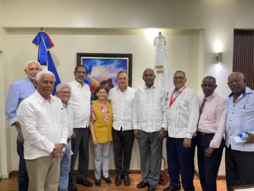 Comité organizador de ExpoMango 2026 y Plan Estratégico de Peravia se reúnen con ministro de Agricultura