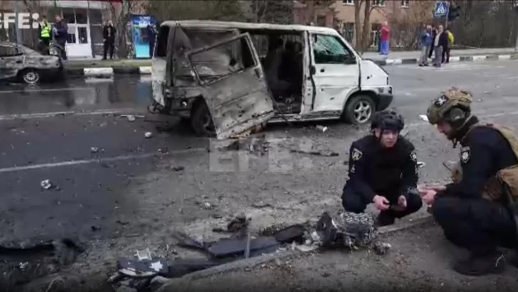 Al menos cinco muertos en un nuevo ataque a Ucrania lanzado por Rusia durante el día Al menos cinco muertos en un nuevo ataque a Ucrania lanzado por Rusia durante el día