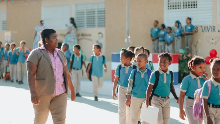 Ministerio de Educación llama a la comunidad educativa al regreso a clases este lunes 6 de abril, tras asueto de Semana Santa
