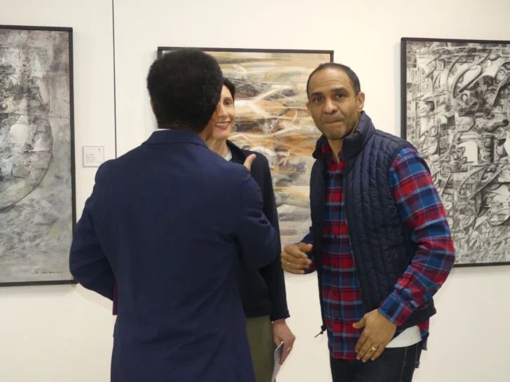 Presentan en Nueva York exposición 'Efectos de la lluvia' de Alcántara Presentan en Nueva York exposición 'Efectos de la lluvia' de Alcántara