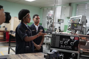 Tasa de abandono escolar alcanza 5.7 % en secundaria dominicana