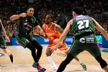 Jean Montero frustra al Unicaja de Chris Duarte y el Valencia conquista el Martín Carpena Jean Montero frustra al Unicaja de Chris Duarte y el Valencia conquista el Martín Carpena