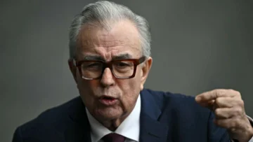 Quién es Rubén Rocha, el gobernador de Sinaloa e histórico aliado del expresidente AMLO al que EE.UU. acusa de colaborar con el Cartel de 