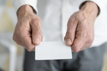 Nueva cédula: quiénes califican para atención preferencial y guía para obtener turno desde el 12 de abril Nueva cédula: quiénes califican para atención preferencial y guía para obtener turno desde el 12 de abril