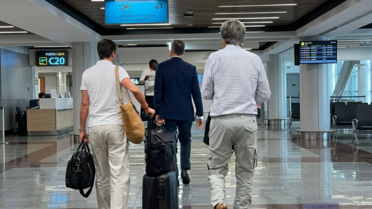 Jean Alain Rodríguez regresó anoche al país, desde Madrid, 24 horas antes del período que le fue autorizado por el Segundo Tribunal Colegiado del DN