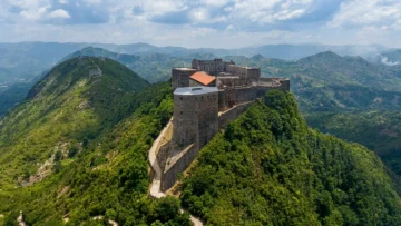 Autoridades haitianas investigan causas de tragedia en monumento al norte del país Autoridades haitianas investigan causas de tragedia en monumento al norte del país