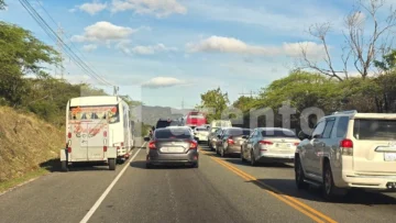 Tránsito por peajes en Semana Santa sube casi 40% y supera los 724 mil vehículos entre miércoles y jueves Tránsito por peajes en Semana Santa sube casi 40% y supera los 724 mil vehículos entre miércoles y jueves