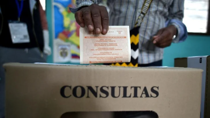 Colombia: Cierre de campañas en Colombia con la izquierda a la cabeza y una derecha fortalecida