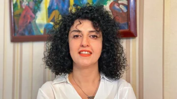Denuncian que Narges Mohammadi, ganadora iraní del Nobel de Paz, está entre la vida y la muerte