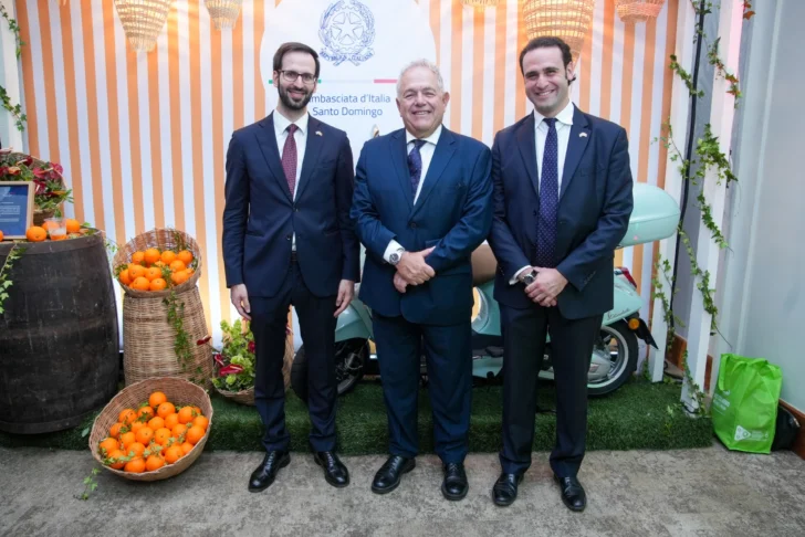 1953-Rodolfo-Colaci-Gianfranco-Previtera-y-Pietro-Bellinghieri--728x486