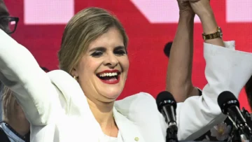 Quién es Laura Fernández, la nueva presidenta de Costa Rica que promete mano dura contra la inseguridad