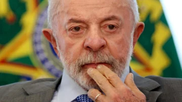 Brasil: el presidente Lula da Silva inicia un tratamiento de radioterapia en el cuero cabelludo
