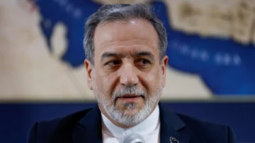Irán afirma que solo negociará con EE. UU. si hay seriedad; se hunde un carguero cerca de Omán tras ser atacado