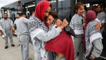 Te daban una paliza y te decían bienvenido a Israel: expulsados los 430 activistas de la flotilla para Gaza