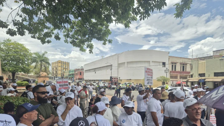 Padre de gobernadora Nelsy Cruz y familiares de víctimas del Jet Set exigen recalificación del caso