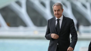 España: juez accede a petición de Rodríguez Zapatero y pospone la declaración del caso Plus Ultra