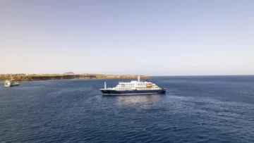 El crucero con hantavirus podría desembarcar en Canarias