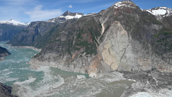 Qué originó el megatsunami en Alaska del año pasado que acaba de ser registrado como el segundo mayor de la historia