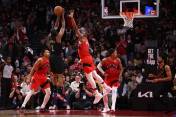 NBA HOY: resultados. Pistons y Raptors fuerzan juegos de desempate con milagrosas victorias