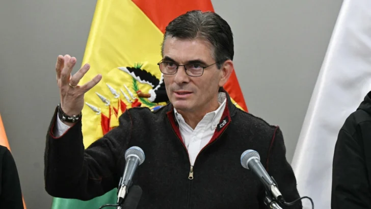 Presidente de Bolivia vuelve a llamar al diálogo a líderes sociales que exigen su renuncia Presidente de Bolivia vuelve a llamar al diálogo a líderes sociales que exigen su renuncia