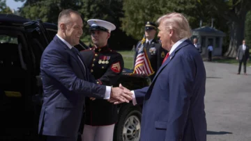 Donald Trump da un paso a atrás en su presión a Europa y anuncia el envío de 5.000 soldados a Polonia
