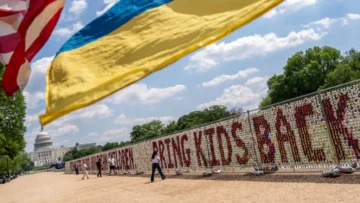 Reino Unido: campamento vacacional norcoreano sancionado por adoctrinar niños ucranianos