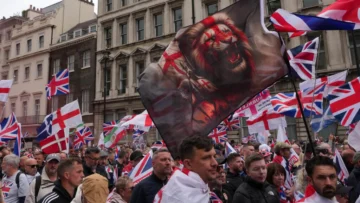 Miles toman las calles de Londres entre protestas de extrema derecha y concentraciones propalestinas