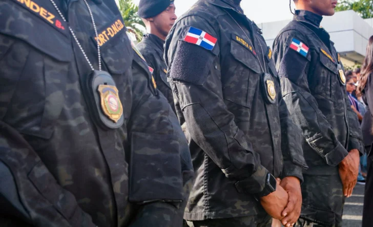 Abinader-dispone-ascenso-de-634-agentes-de-la-DNCD-en-medio-de-reformas-internas-del-organismo-2-728x443