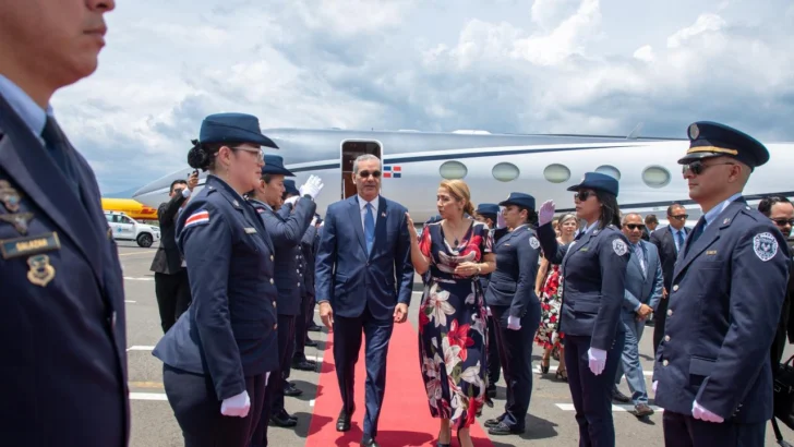 Presidente Abinader llega a Costa Rica para participar en actos de transmisión de mando presidencial de Laura Fernández Delgado