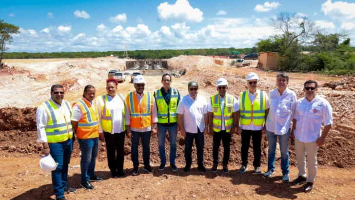 Aeropuerto de Cabo Rojo entra en fase de asfaltado y apunta a recibir sus primeras aeronaves en febrero de 2027 Aeropuerto de Cabo Rojo entra en fase de asfaltado y apunta a recibir sus primeras aeronaves en febrero de 2027