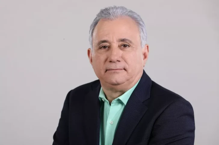 Antonio Taveras Guzmán: el senador que le devolvió el carné al PRM desde el hemiciclo, ¿qué sigue tras su renuncia?