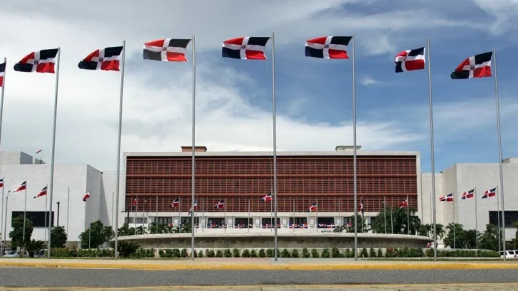 Diputados aprueban en primera lectura reforma laboral
