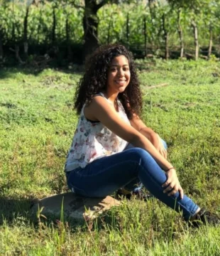 Carla, la muchacha que escuchaba a Vivaldi Carla, la muchacha que escuchaba a Vivaldi