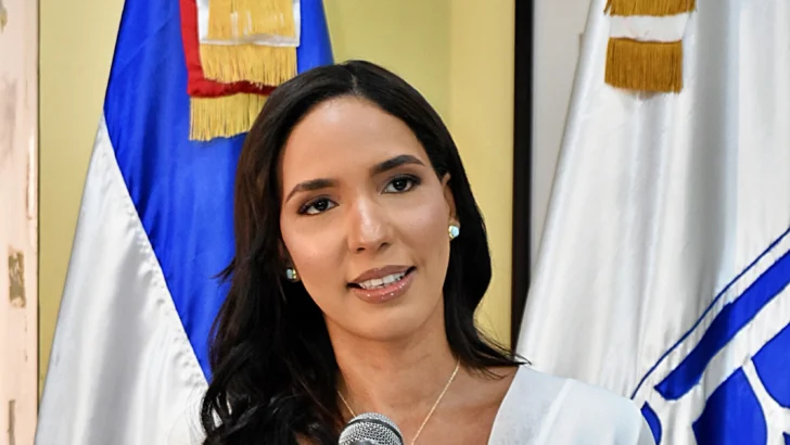 Abogada dominicana publica guía sobre cómo ejercer derecho en Francia