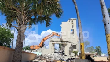 Condenan demolición del edificio Casino del Sur/CURSO-UASD en Barahona
