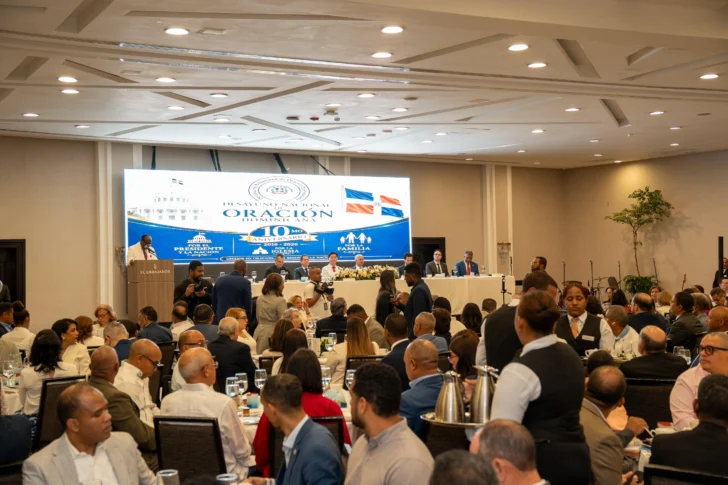 Desayuno Nacional de Oración reúne a autoridades y líderes cristianos en Santo Domingo