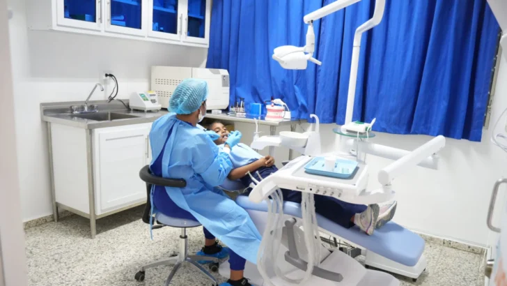 Inabie instala módulo odontológico en Los Alcarrizos: más de 51,000 estudiantes tendrán atención dental gratuita en la escuela