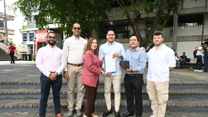 INTEC obtiene patente por cargador inteligente para vehículos eléctricos