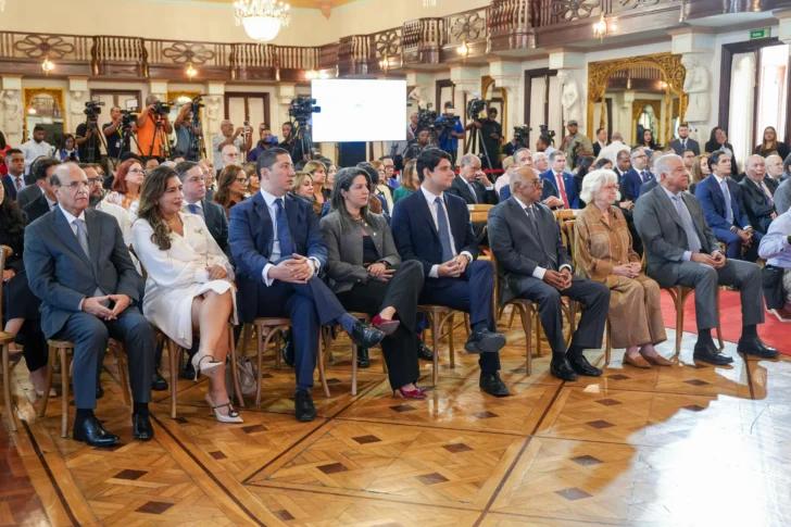 FINJUS y Consultoría Jurídica firman acuerdo para fortalecer la institucionalidad y la seguridad jurídica
