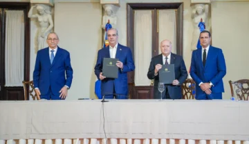 FINJUS y Consultoría Jurídica firman acuerdo para fortalecer la institucionalidad y la seguridad jurídica